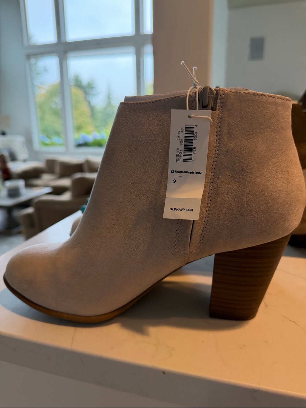 Old Navy Light Gray Suede Block Heel Ankle Booties